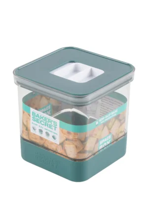 Square Plastic Box With Airtight Lid And Silicone Base 2.5 Liters From Baker'S Secret